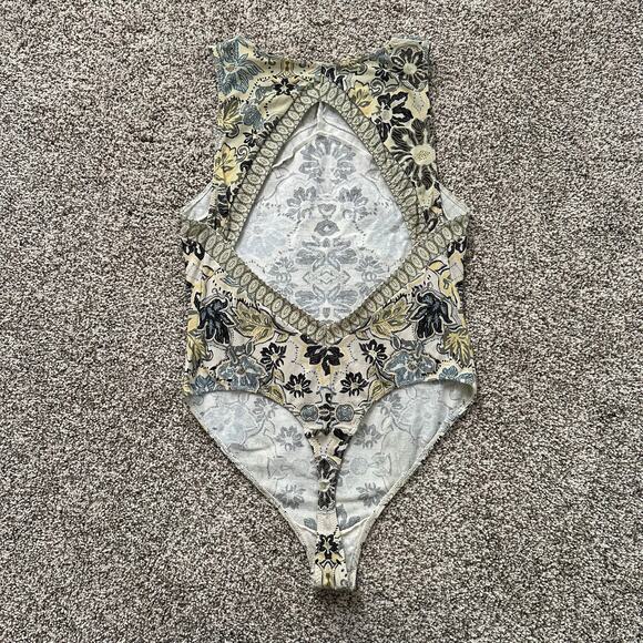 Free People Intimately cream, yellow & navy paisley open back bodysuit S - Picture 5 of 11